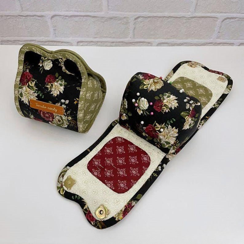 Foldable Pincushion & Needle Holder Mat sewing Pattern
