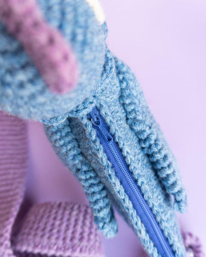 Crochet blue chicken messenger bag pattern