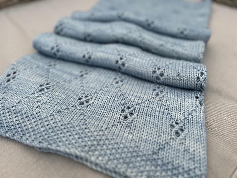 Little Gem Baby Blanket Knitting Pattern