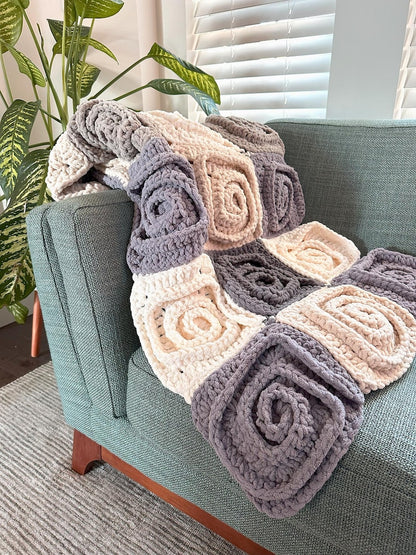 3D Swirl Motifs Crochet Plush Blanket Pattern