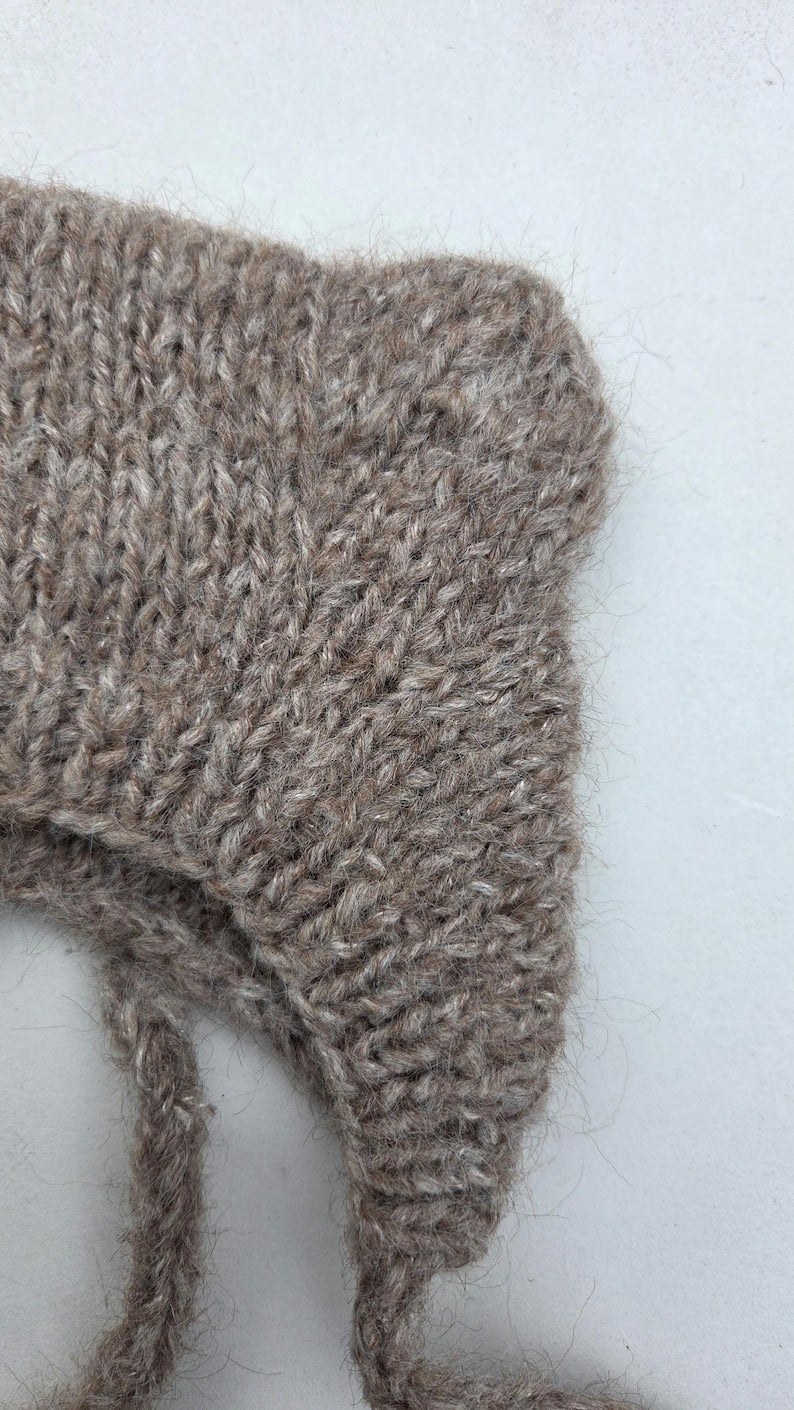 Bear Bonnet Knitting Pattern