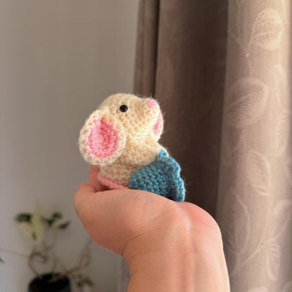 Bellflower Mouse crochet pattern