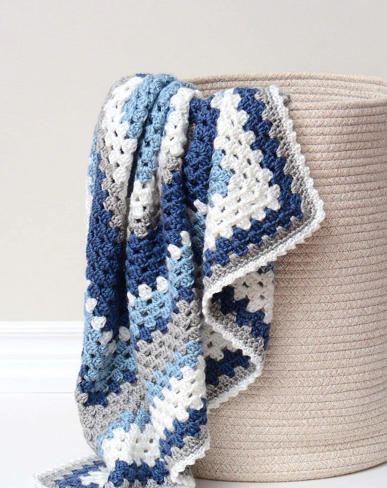 Crochet Granny Square Blanket Pattern