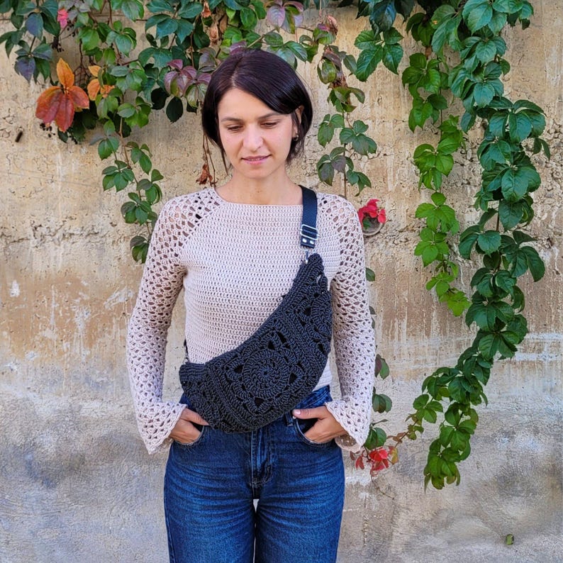Boho Granny Square Crossbody Bag Crochet Pattern