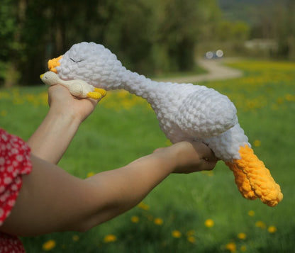 Sleepy Goose No-Sew PDF Crochet Pattern