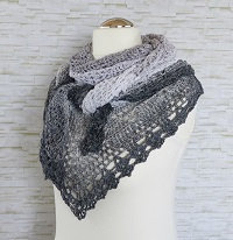 Elomina beautiful crochet shawl pattern
