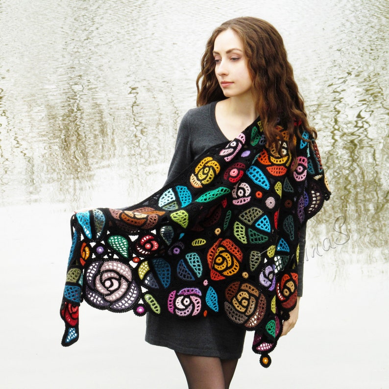 Crochet Mackintosh Roses Shawl Pattern