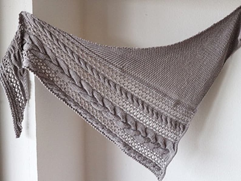 Textured Triangle Scarf Knitting Pattern
