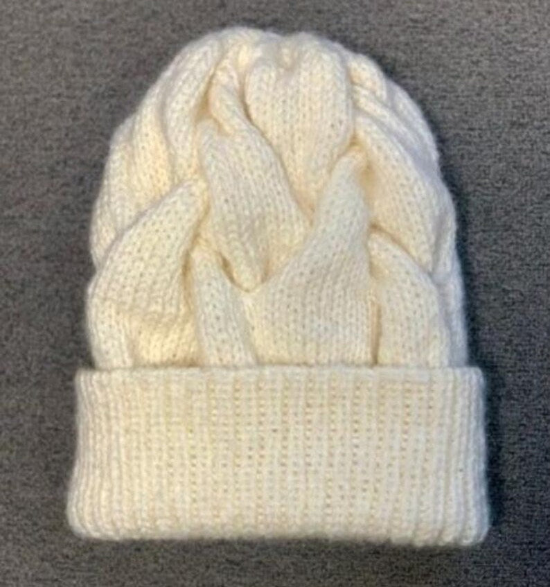 Chunky Cable Hat Knitting Pattern