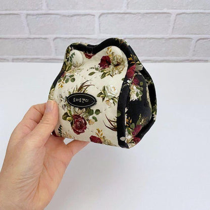 Foldable Pincushion & Needle Holder Mat sewing Pattern