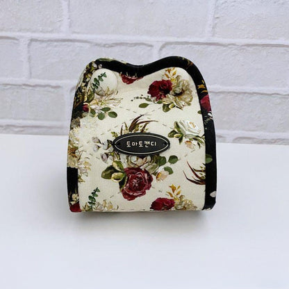 Foldable Pincushion & Needle Holder Mat sewing Pattern