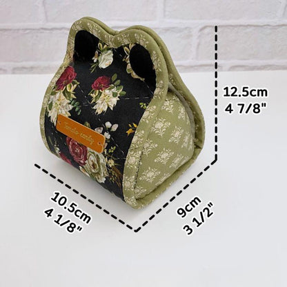 Foldable Pincushion & Needle Holder Mat sewing Pattern