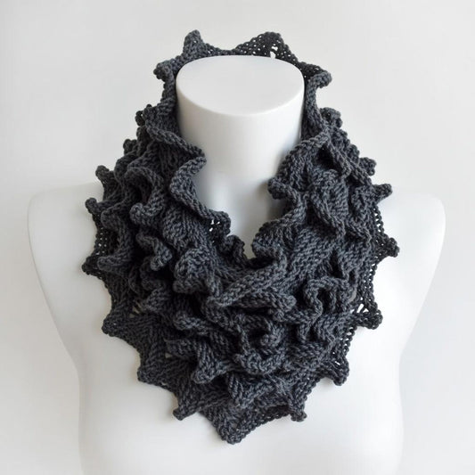PDF Knitting Pattern Easy squirrel Cowl
